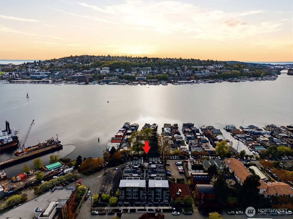 2011 Minor Avenue E, Seattle, WA 98102