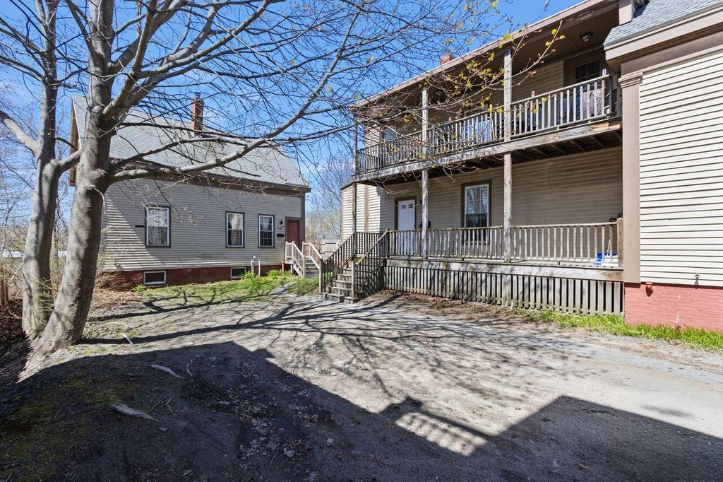 438-440 St. John Street, Portland, ME 04102 — exterior