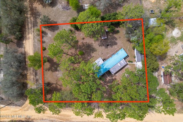 121 VENICE Drive, Interlachen, FL 32148