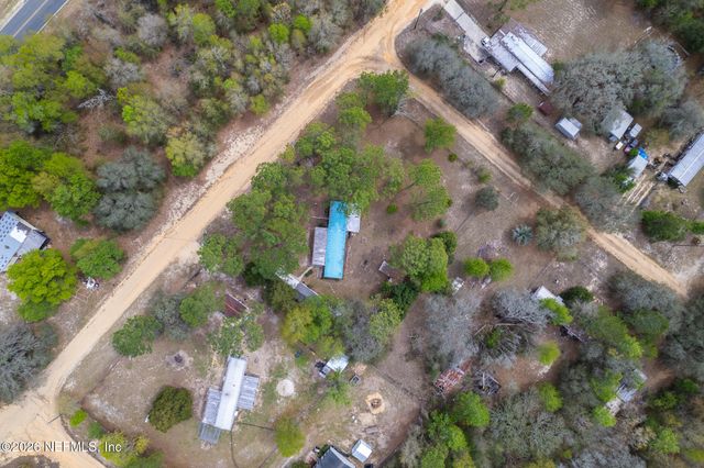 121 VENICE Drive, Interlachen, FL 32148