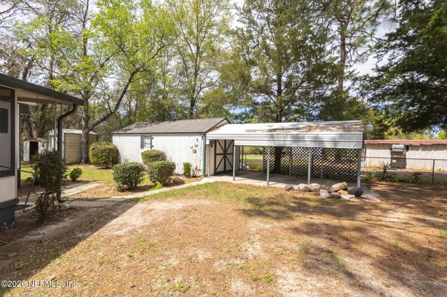 121 VENICE Drive, Interlachen, FL 32148