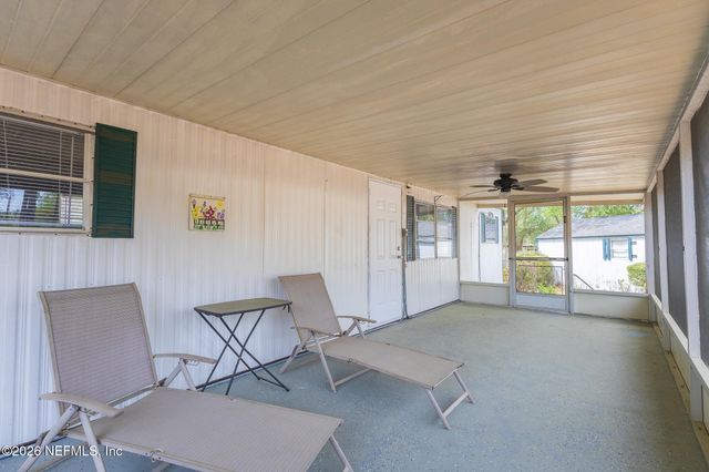 121 VENICE Drive, Interlachen, FL 32148