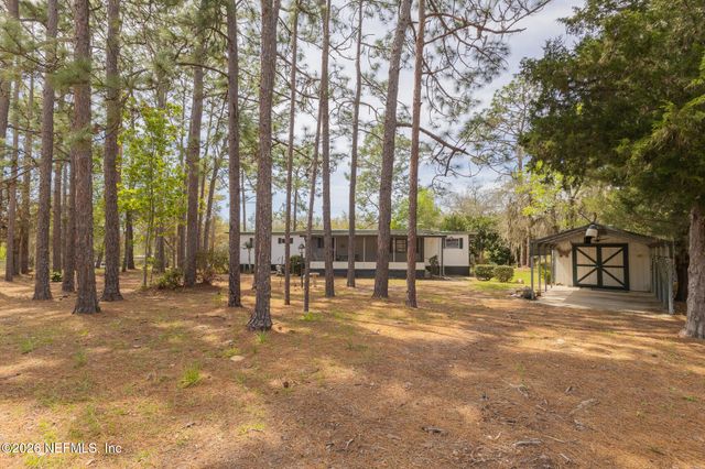 121 VENICE Drive, Interlachen, FL 32148