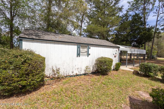 121 VENICE Drive, Interlachen, FL 32148