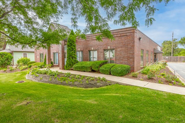 4900 Reilly Place, Lisle, IL 60532