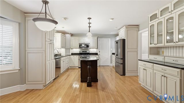 1809 Walthall Creek Dr, South Chesterfield, VA 23834