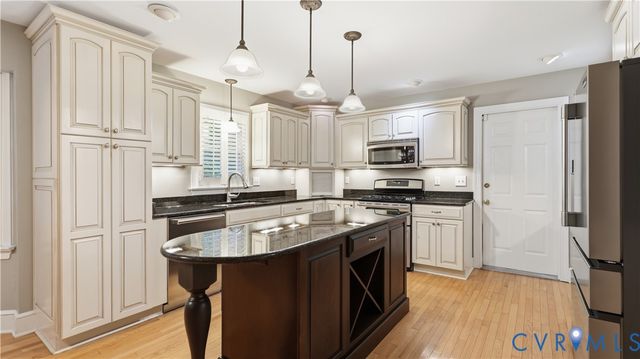 1809 Walthall Creek Dr, South Chesterfield, VA 23834