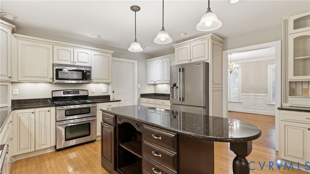 1809 Walthall Creek Dr, South Chesterfield, VA 23834