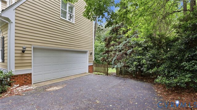 1809 Walthall Creek Dr, South Chesterfield, VA 23834