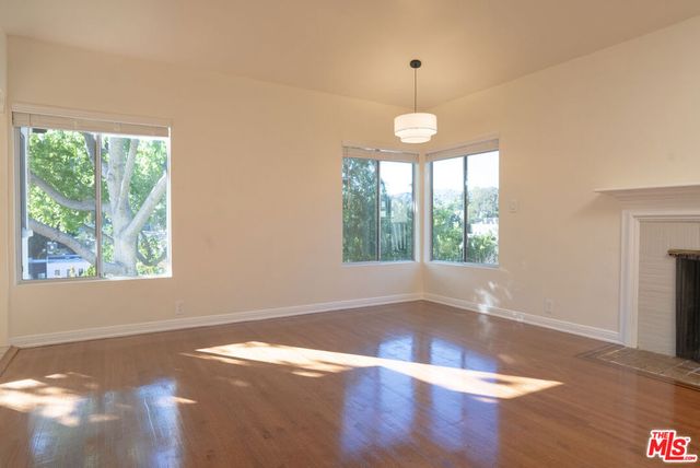 2401 Meadow Valley Terrace, Los Angeles, CA 90039