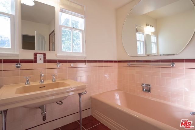 2401 Meadow Valley Terrace, Los Angeles, CA 90039