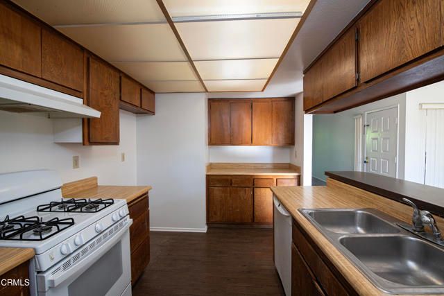 307 Oakwood Street, Ventura, CA 93001