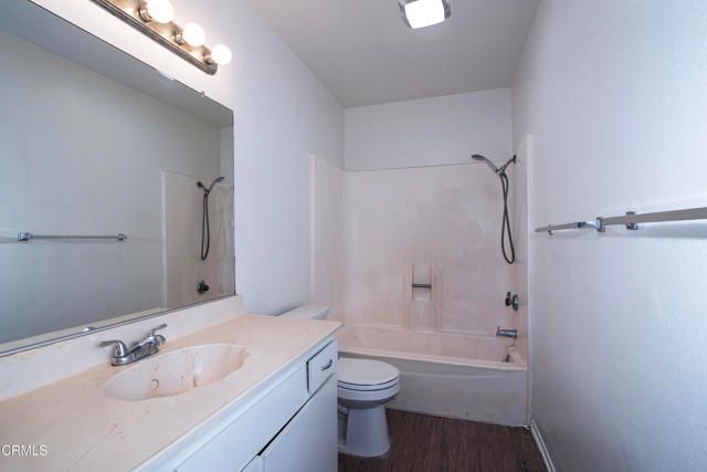 307 Oakwood Street, Ventura, CA 93001