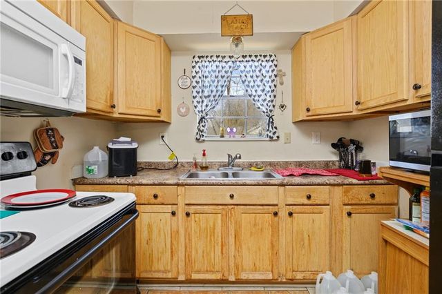 8501 Mcallister Drive, Theodore, AL 36582