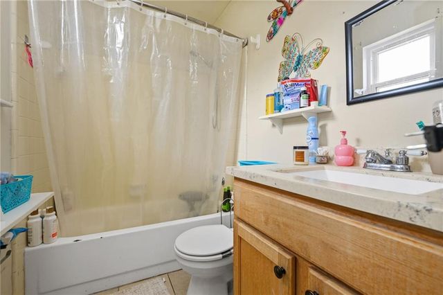 8501 Mcallister Drive, Theodore, AL 36582