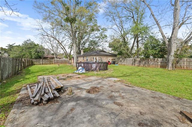 8501 Mcallister Drive, Theodore, AL 36582