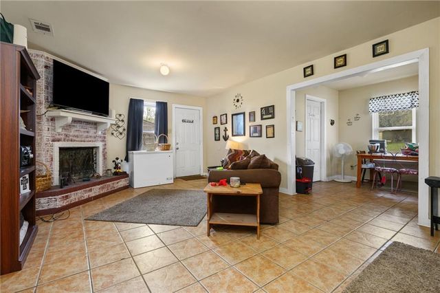 8501 Mcallister Drive, Theodore, AL 36582