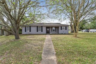 8501 Mcallister Drive, Theodore, AL 36582