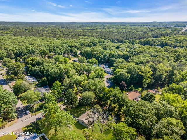 416 Oak Tree Road, Freehold, NJ 07728