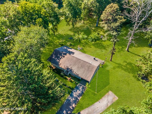 416 Oak Tree Road, Freehold, NJ 07728