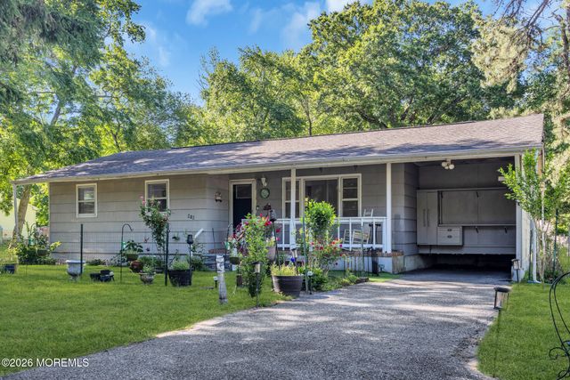 416 Oak Tree Road, Freehold, NJ 07728