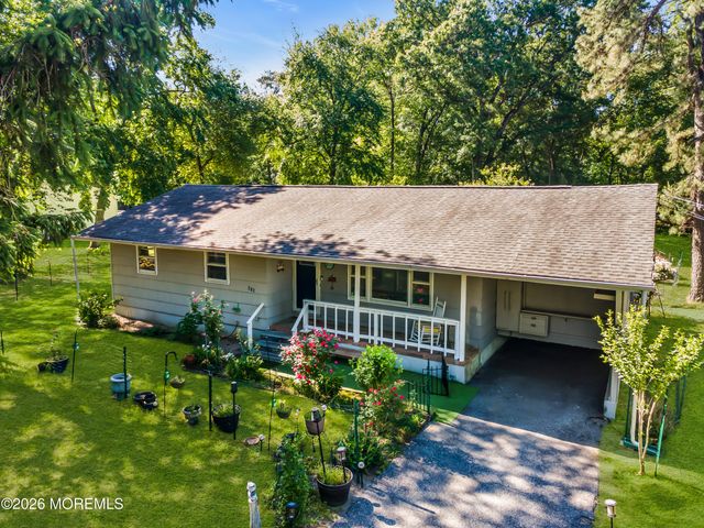416 Oak Tree Road, Freehold, NJ 07728