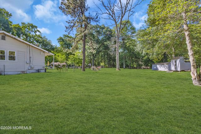 416 Oak Tree Road, Freehold, NJ 07728