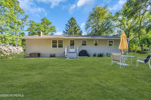 416 Oak Tree Road, Freehold, NJ 07728