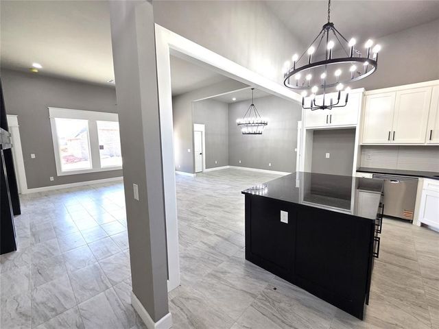 11604 NW 103rd Street, Yukon, OK 73099