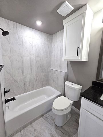 11604 NW 103rd Street, Yukon, OK 73099