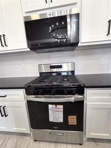 11604 NW 103rd Street, Yukon, OK 73099