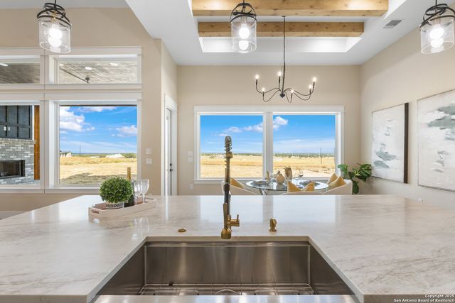 131 Sunset, La Vernia, TX 78121