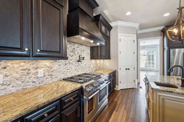 61 Harbor Cove Dr, Old Hickory, TN 37138