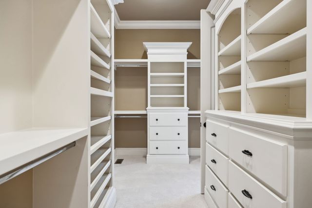 61 Harbor Cove Dr, Old Hickory, TN 37138