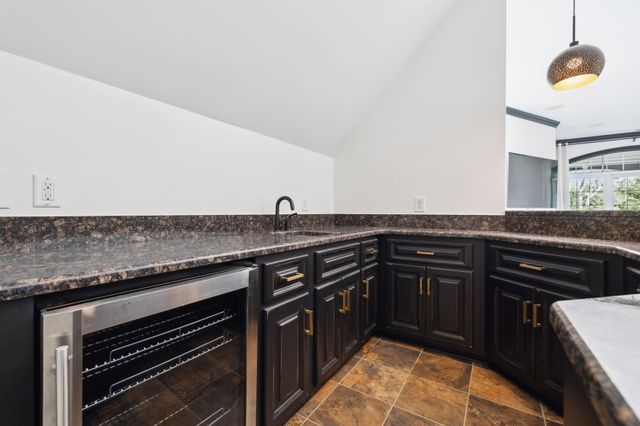 61 Harbor Cove Dr, Old Hickory, TN 37138