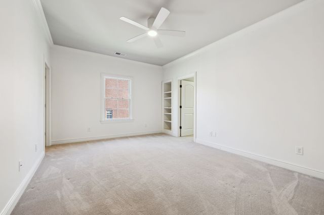 61 Harbor Cove Dr, Old Hickory, TN 37138