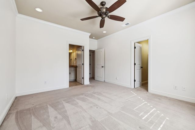 61 Harbor Cove Dr, Old Hickory, TN 37138