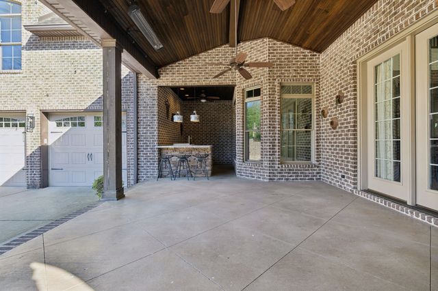 61 Harbor Cove Dr, Old Hickory, TN 37138