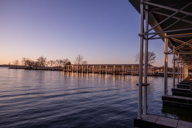 61 Harbor Cove Dr, Old Hickory, TN 37138