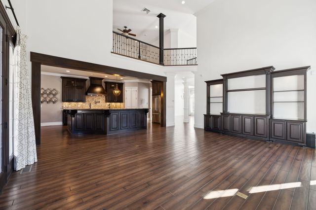 61 Harbor Cove Dr, Old Hickory, TN 37138