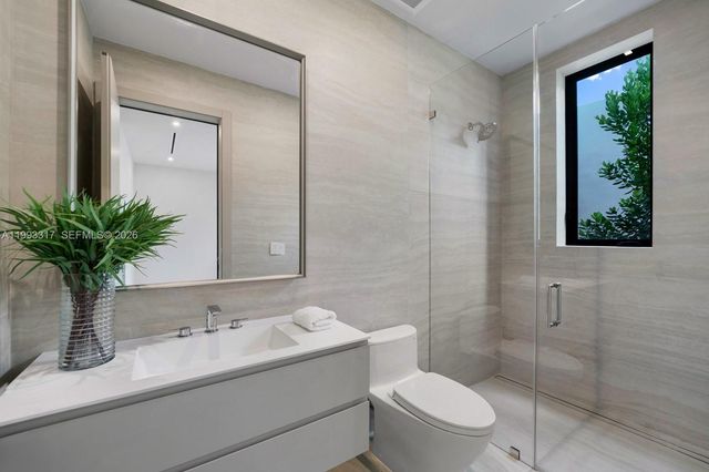 4095 Hardie Ave, Miami, FL 33133