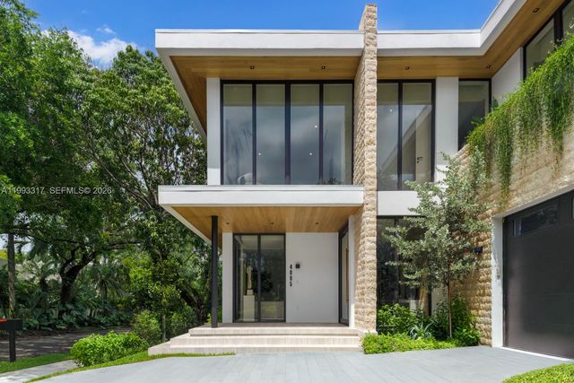 4095 Hardie Ave, Miami, FL 33133