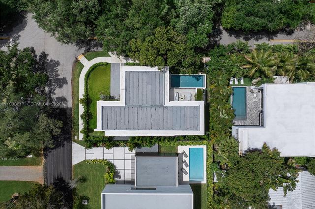 4095 Hardie Ave, Miami, FL 33133