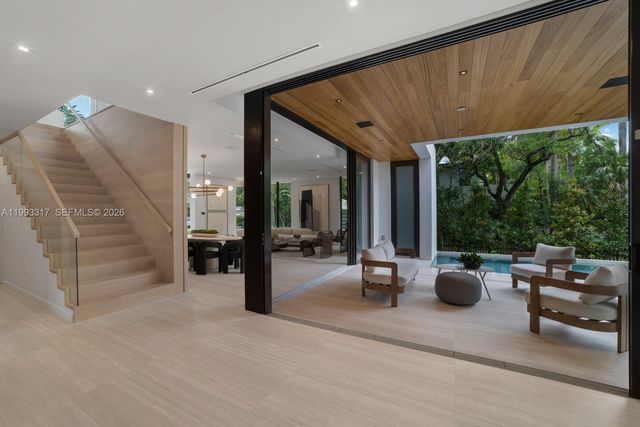 4095 Hardie Ave, Miami, FL 33133