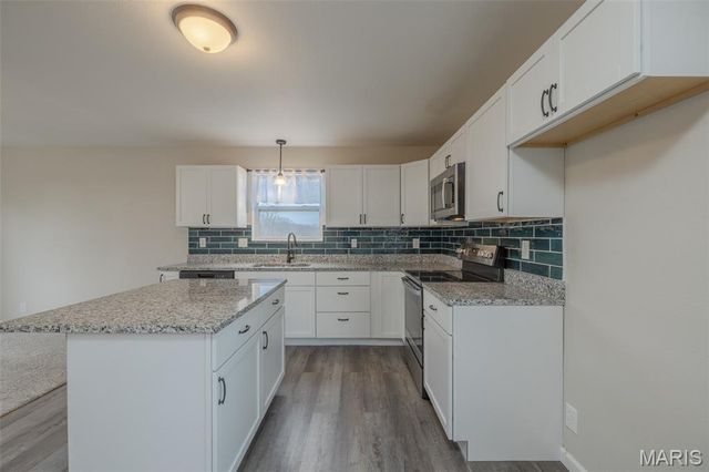 825 Highway WW, Foristell, MO 63348