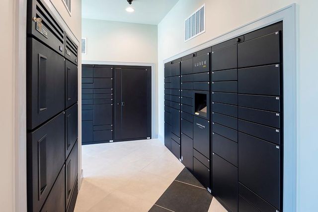 30020 Creekside Terrace Drive 8201, Spring, TX 77386