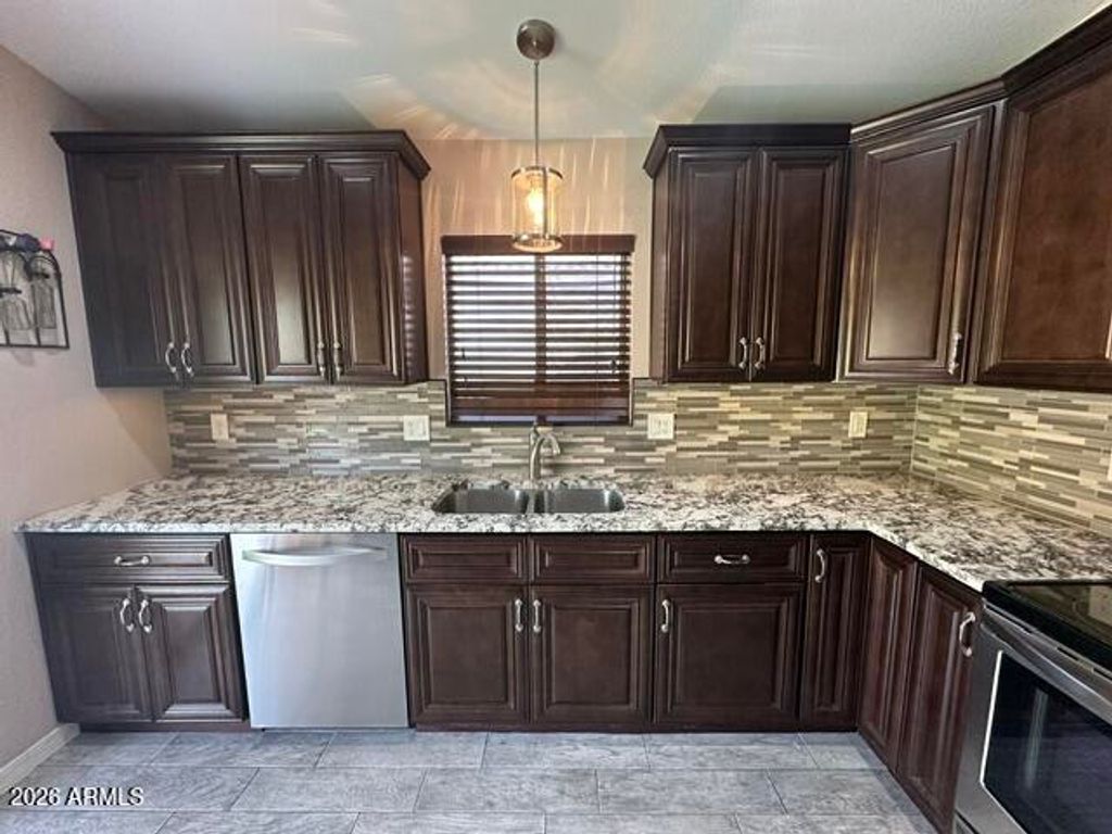 11334 W CAMPANA Drive, Surprise, AZ 85378 — photo 3