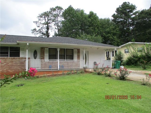 1340 Sagewood Circle, Stone Mountain, GA 30083