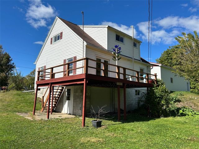12674 ST HWY 98, Meadville, PA 16335
