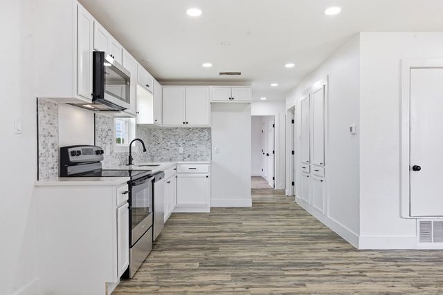 1802 N Webster, Midland, TX 79705